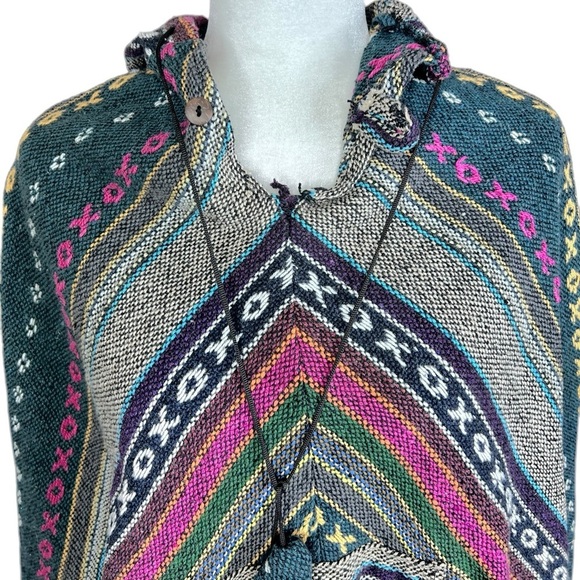 BoHo Wool Poncho Hooded Cape Handmade Hippie India Festival Unisex X's O's - Picture 5 of 16